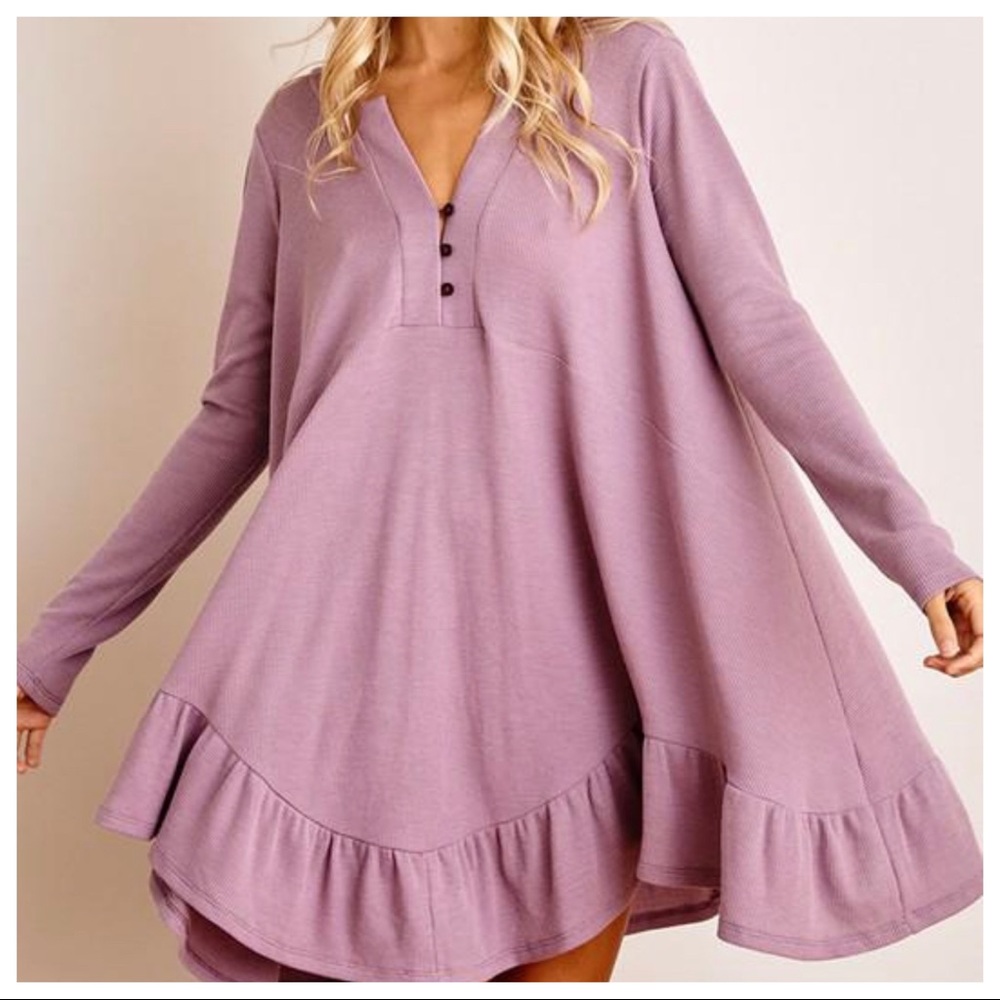 24.  Beautiful long sleeves Ruffle Hem Tunic Tunic Dress - Picture 2 of 6